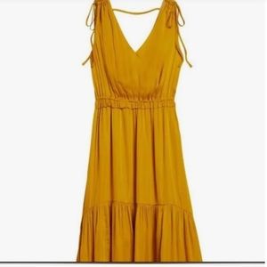 Banana Republic Deep Golden Rod Silky V-Neck Dress